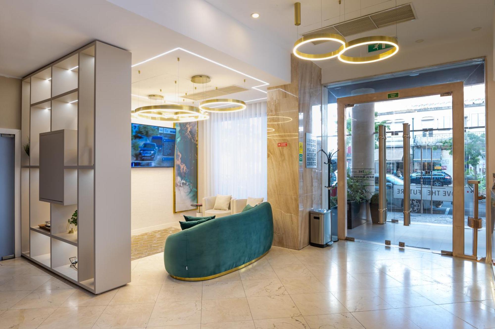 The Masa Almirante Stylish Lissabon